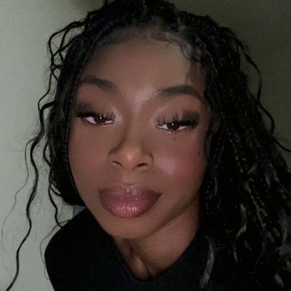 Meet your Posher, Faith - Picture 1 of 1